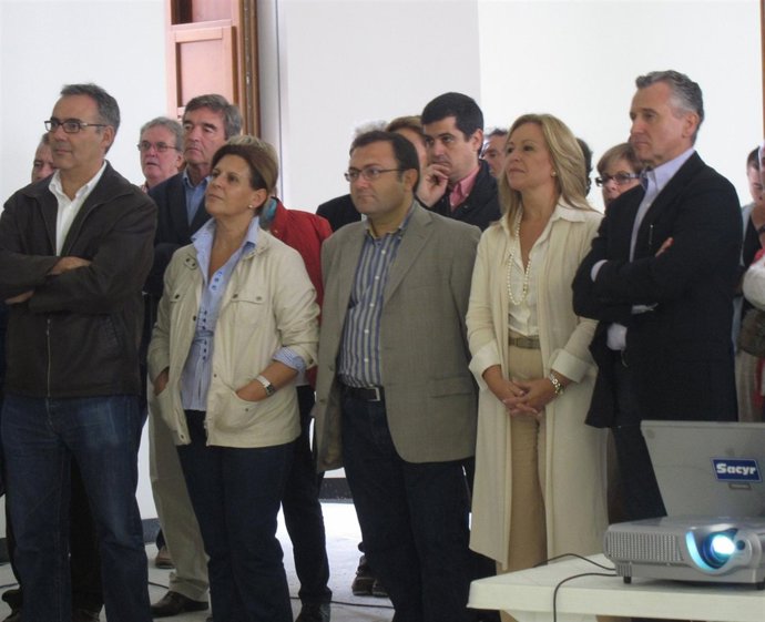 La Ministra De Asuntos Exteriores Y Cooperación, Trinidad Jiménez