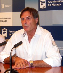 El Concejal De Cultura, Juventud Y Deportes, Damián Caneda 