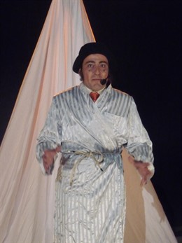 Actor De Un Taller Circense