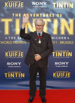 Steven Spierlberg Surante El Estreno De Tintín En Bruselas