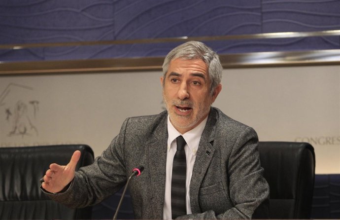 Gaspar Llamazares En El Congreso De Los Diputados