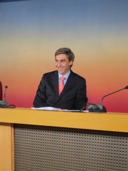David Ortega Durante La Rueda De Prensa En El Ayuntamiento De Madrid