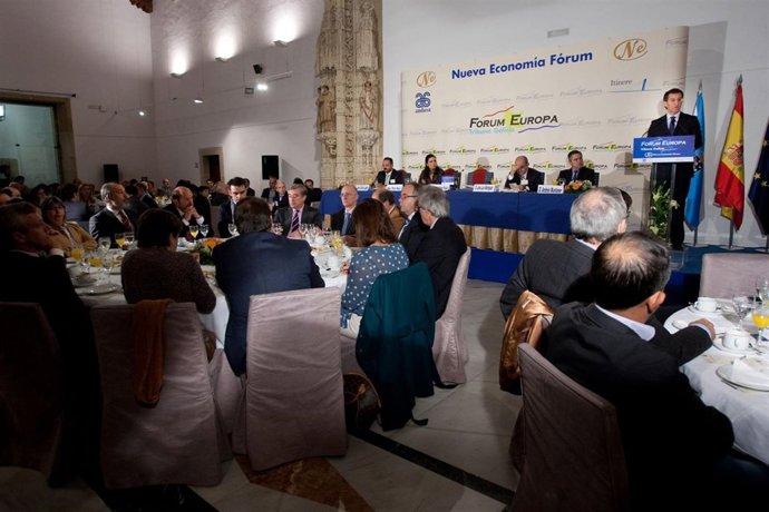 alberto nunez feijoo interven na conferencia almorzo organizada no marco do foru