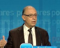 Montoro lamenta que España haya estado "bailando al borde del precipicio" 