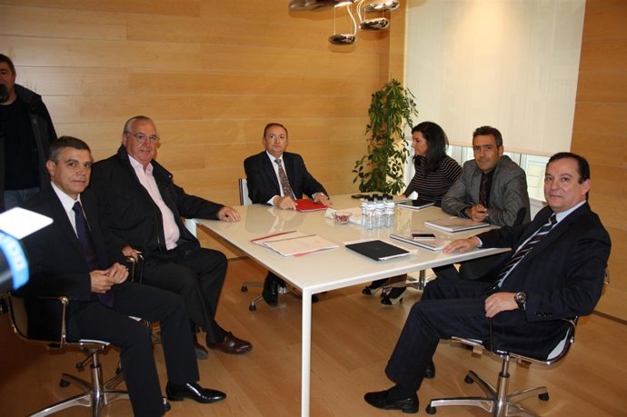 Reunión Con La Cámara Para El Plan De Empleo