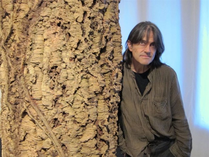 El Artista Perejaume En La Pedrera