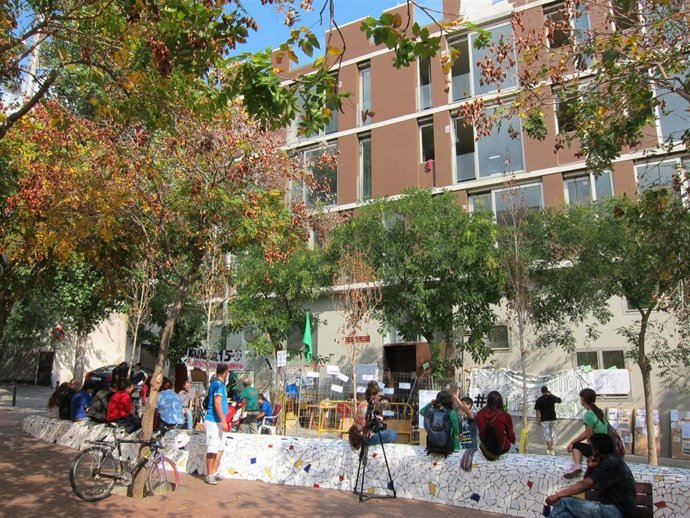 Edificio Okupado De Nou Barris