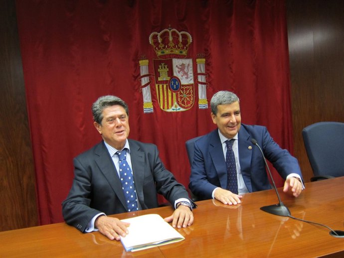 Federico Trillo Y El Presidente Del TSJN, Juan Manuel Fernández.