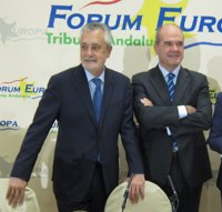 Griñán lamenta las "sandeces" que se han dicho sobre transferencia del Guadalquivir y rechaza que haya habido "batacazo"