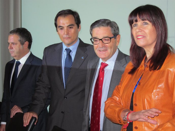 Fuentes, Nieto, Fernández Y Navarro En El Acto Inaugural