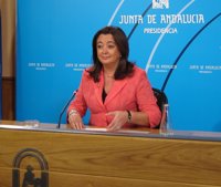 La Junta rechaza la "enésima agresión verbal" de Mato a Andalucía para "tapar el ataque" del PP a la educación pública