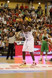 Baloncesto.- El Manresa llega a un acuerdo con el Real Madrid y renuncia al tanteo por Ibaka