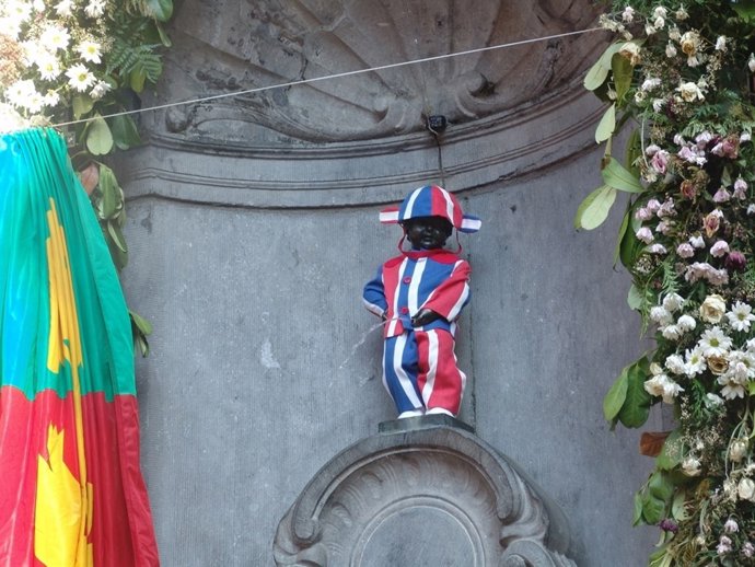 El Mannenken Pis Viste De 'Muixeranguer' 