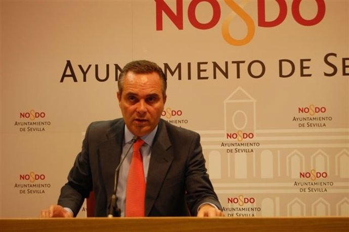 El Portavoz Del PP En El Ayuntamiento De Sevilla, Juan Bueno