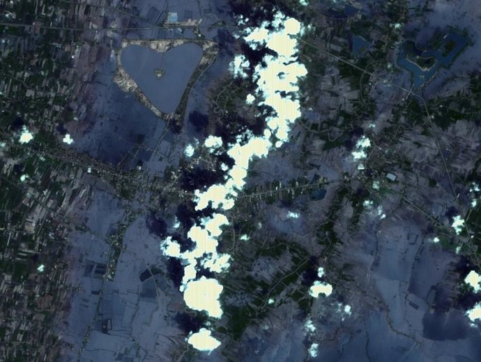 Imagen De Las Inundaciones De Tailandia, Del Satélite Europeo Privado Deimos-1.
