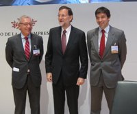 Rajoy promete en sus cien primeros días un pacto por la austeridad y eficiencia 