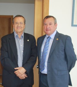 Francisco González De Posada Con El Alcalde De Laredo, Ángel Vega