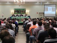 Pedro Escobar espera que la futura PAC garantice "la supervivencia de las pequeñas y medianas explotaciones"