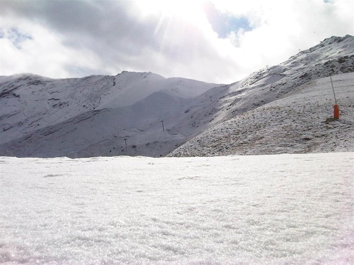 Pistas De Esquí De Cerler, Tras Las Nieves De Esta Noche