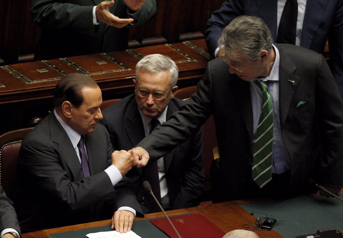 Berlusconi Y Bossi De Buen Rollito En El Parlamento