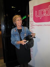 Rosa Díez critica que se le esté "haciendo la campaña" y lamenta que se vayan a "presentar con otra marca"