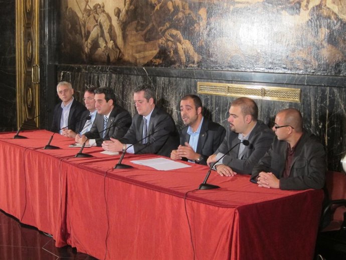 M.Bustos, J.Forn Y M.Buch Presentan El Consell De Governs Locals