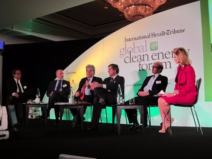 Primera Sesión Del Global Clean Energy Forum, Con J.M.Entrecanales 