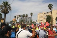 Empleados municipales de La Línea celebran este jueves una manifestación para reclamar el cobro de sus salarios