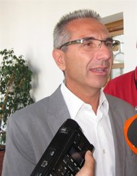 Vázquez (PSOE-A): Las palabras de Mato "han sentado muy mal" en el PP-A, aunque la "arropen" con "cinismo insoportable"