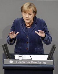 Merkel pone la reforma de la Constitución en España como ejemplo de disciplina fiscal