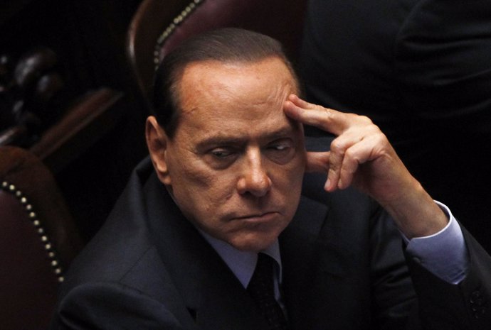 El Primer Ministro De Italia,Isilvio Berlusconi 