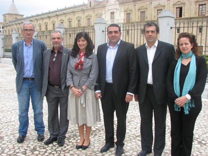 Pilar González Con Candidatos Del PA Al Congreso