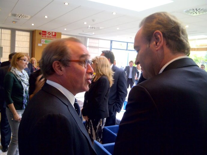 Antonio Mayor Junto A Alberto Fabra