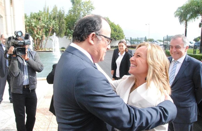 La Ministra Trinidad Jiménez, Y Su Homólogo Marroquí,  Taieb Fassi Fihri