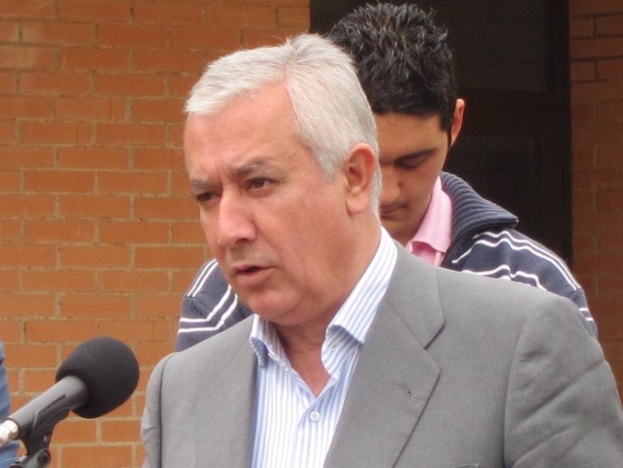 El presidente del PP-A, Javier Arenas, en Bailén (Jaén)