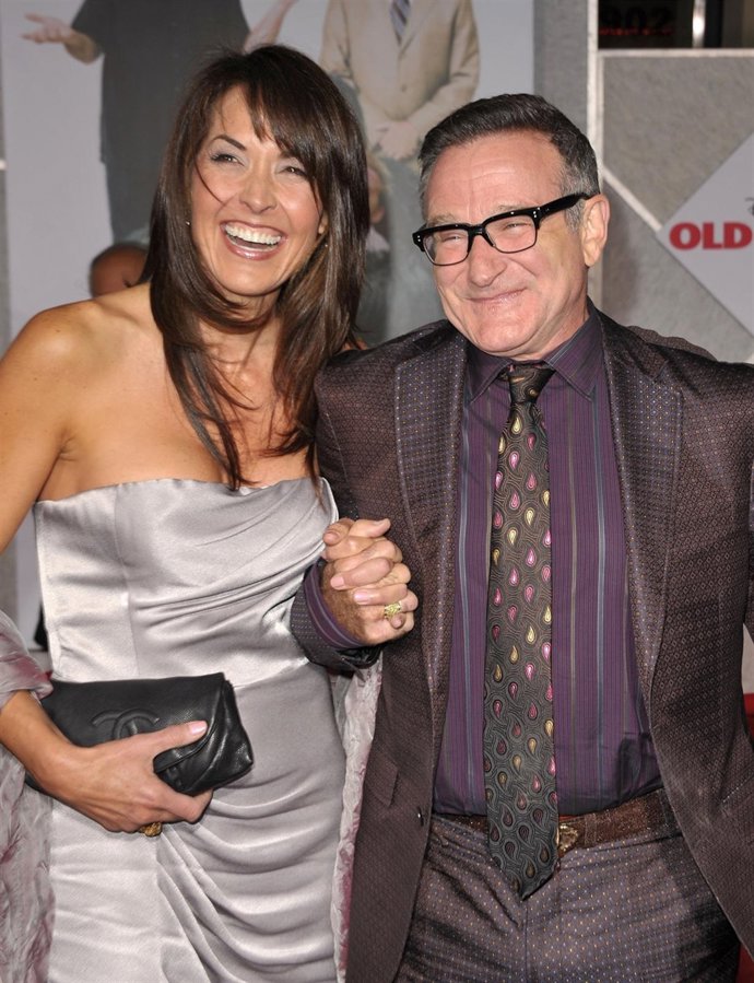 Robin Williams Y Susan Schneider En La Premiére De 'Old Dogs' En Los Angeles 