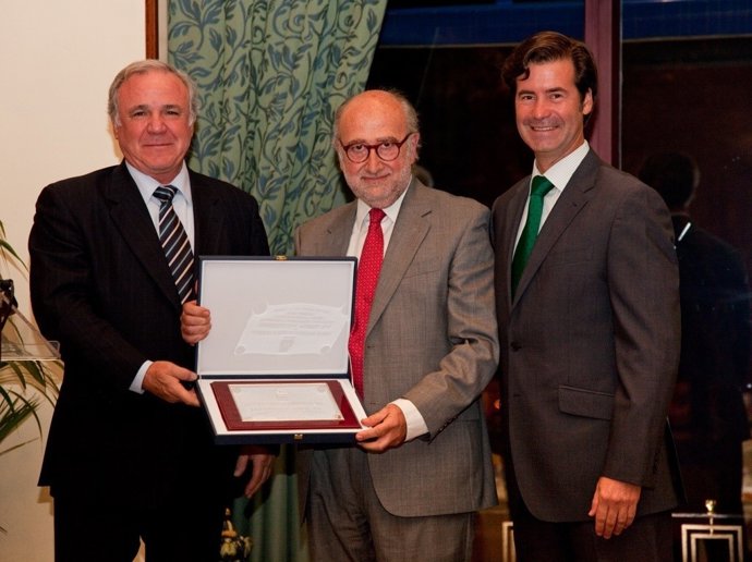 La APCE Premia A Viapol Por Su Trayectoria