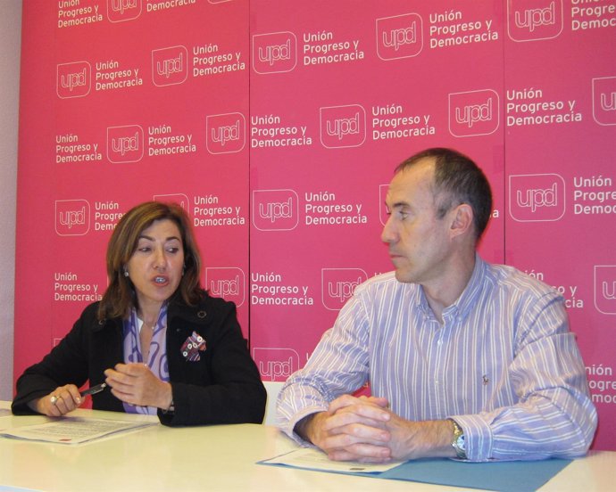 Cristina Andreu Y Ramón Gil En La Rueda De Prensa