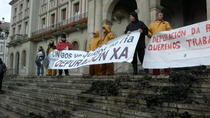 Protesta De Mariscadores En Ferrol