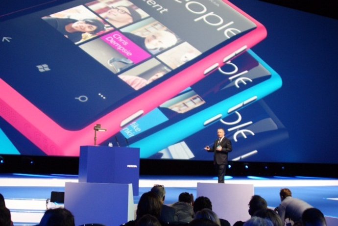 Presentación Nokia Lumia 800