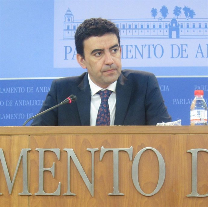 Mario Jiménez, Este Jueves En Rueda De Prensa