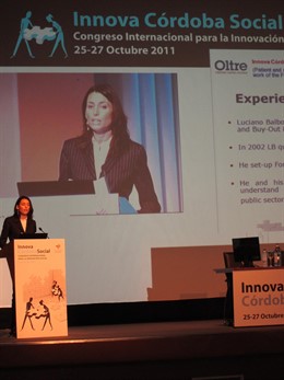 Cristina Bedini Durante Su Ponencia