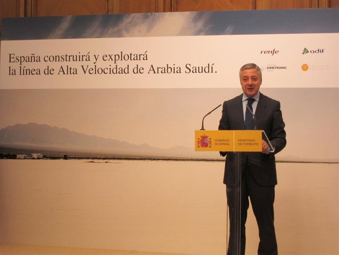 Blanco Anuncia La Adjudicación Del AVE A La Mecaa