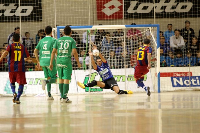 Roberto, Portero Del Triman Navarra