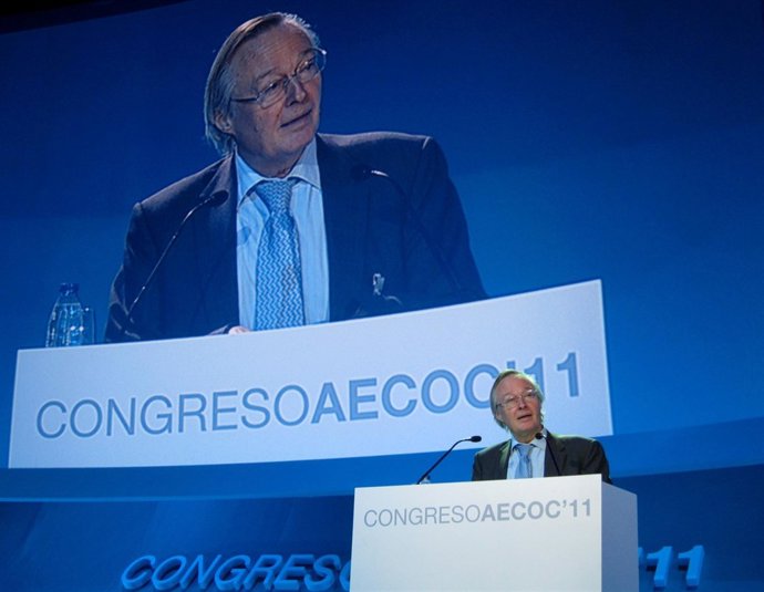 El Presidente De Vueling Y El Presidente Del Círculo De Economía, Josep Piqué