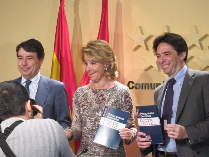 González, Aguirre Y Manglano Muestran Los Presupuestos De 2012