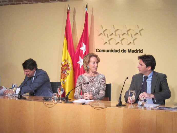 González, Aguirre Y Manglano Antes De Presentar Los Presupuestos De 2012