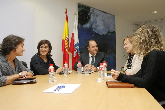 Diego Se Reúne Con Cocemfe 