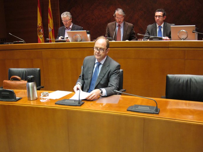 Antonio Villacampa Durante Su Comparecencia En Las Cortes 