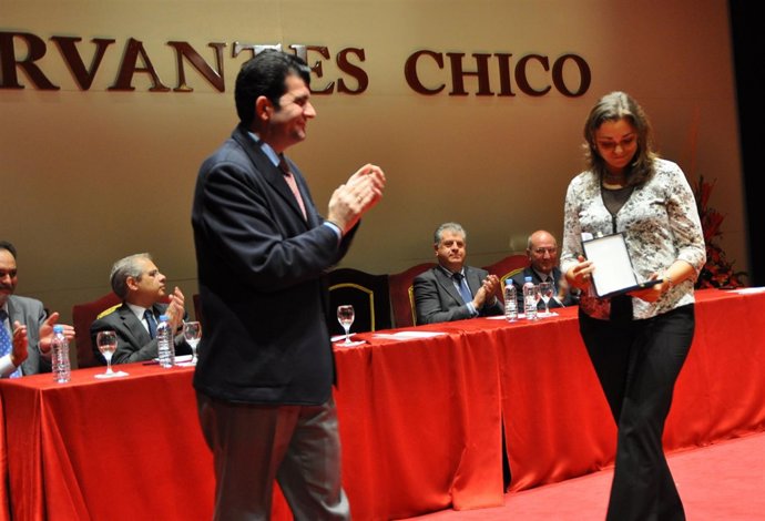 Premio Cervantes Chico De Literatura Infantil Y Juvenil A Laura Gallego
